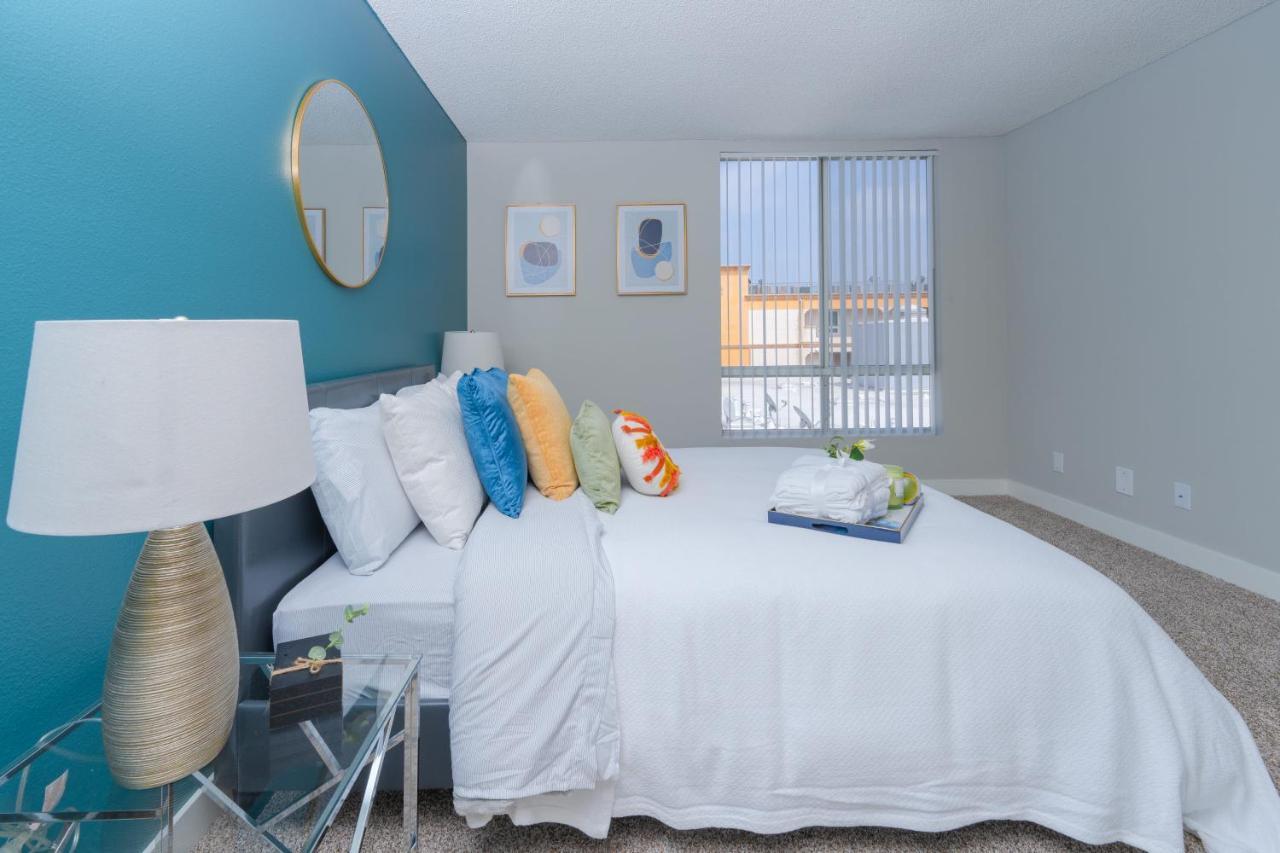 Universal Studios 8 Min Drive Two Bedroom Apartment With Free Parking Los Angeles Dış mekan fotoğraf